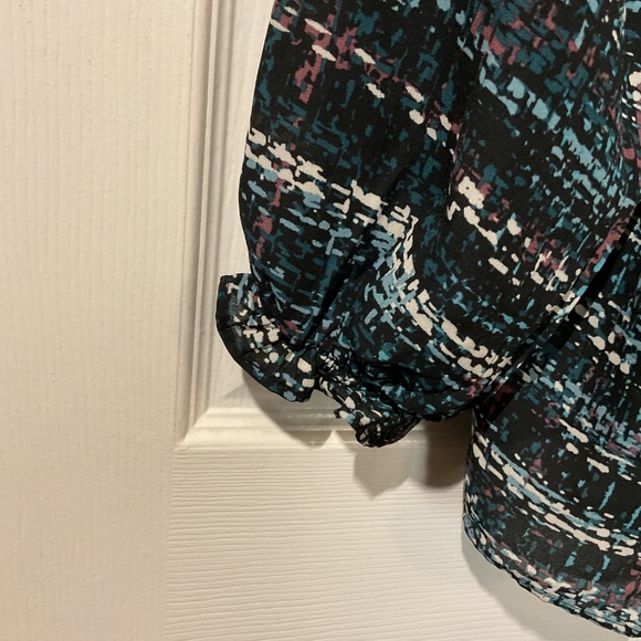 Zac & Rachel Multicolor Abstract Pattern Top - Picture 3 of 4